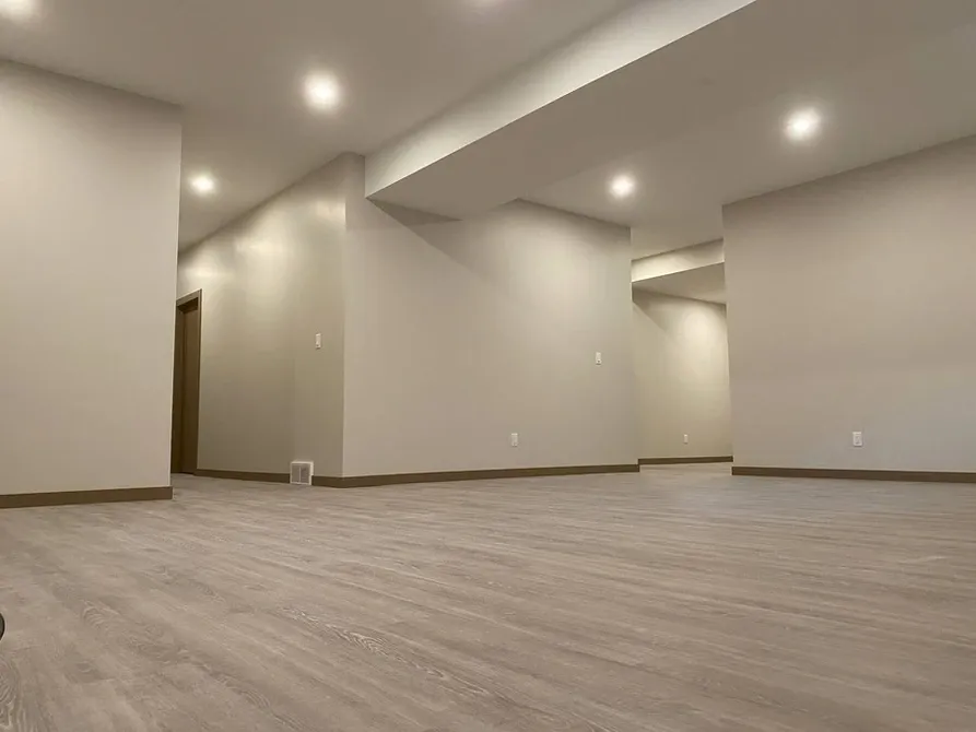 photo of the Trailside basement, designed and built by KMA Building in Winnipeg, MB