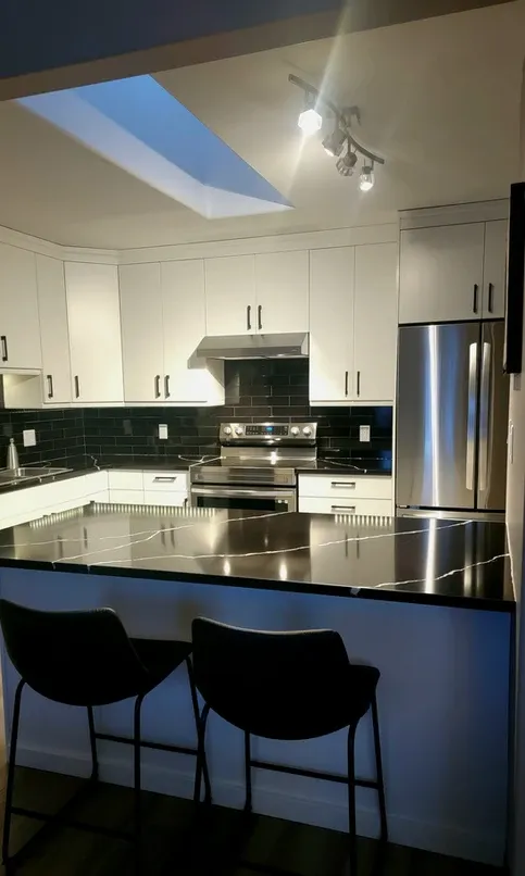 photo of the "Main" kitchen designed and built by KMA Building in Winnipeg, MB